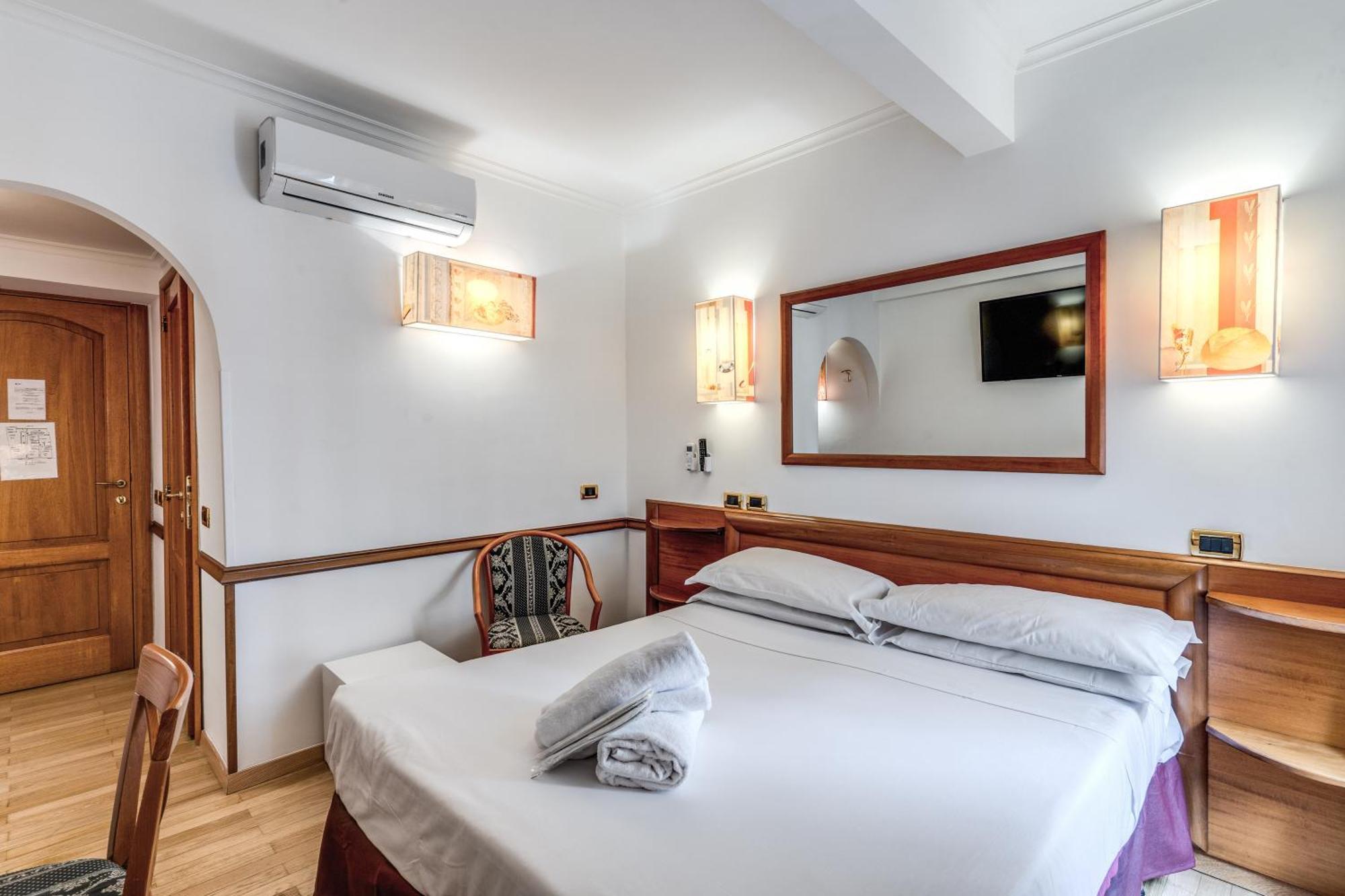 Hotel Santa Prassede Řím Exteriér fotografie