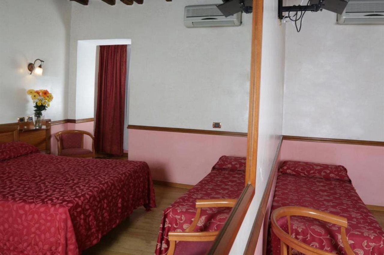 Hotel Santa Prassede Řím Exteriér fotografie